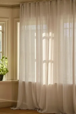 BELLA Bouclégardin 1 Längd Extra Bred