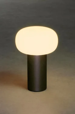 Bordslampa Antibes USB Höjd 19 Cm