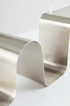 CATERPILLAR Vägghylla