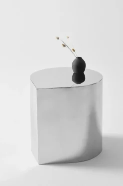 CLUB Sidobord 58x50 Cm - Höjd 53 Cm