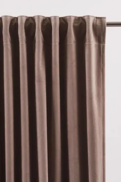 ELSIE Mörkläggningsgardin - 1 Längd - Extrabred