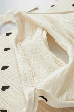 HEARTS MINI Spjälsängsskydd - Ekologisk