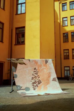 IDA SJÖSTEDT ABSTRACT ROSE Matta 250x350 Cm