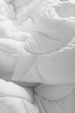 MAURI Täcke Medium 220x210 Cm