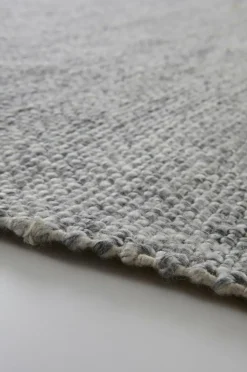MONTUNA Slätvävd Matta