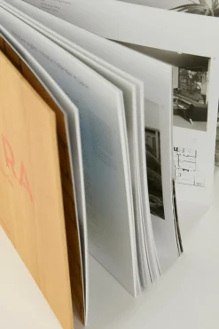 NEUTRA Coffee Table-bok