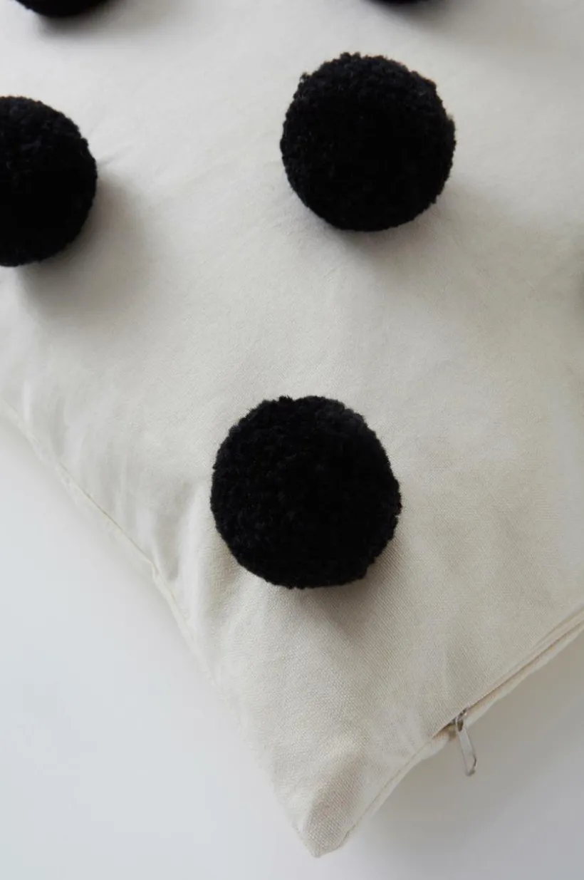 POMEZIA Kuddfodral 45x45 Cm