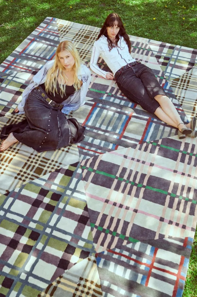 RAVE REVIEW RRRUG Ullmatta 250x350 Cm