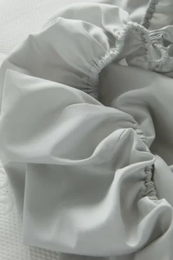 ZACK SATIN Dra-på-lakan - Ekologisk